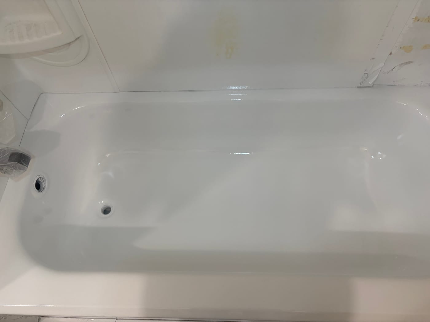 Baignoire réémaillée, fini blanc éclatant comme neuf — Rivière-du-Loup et région